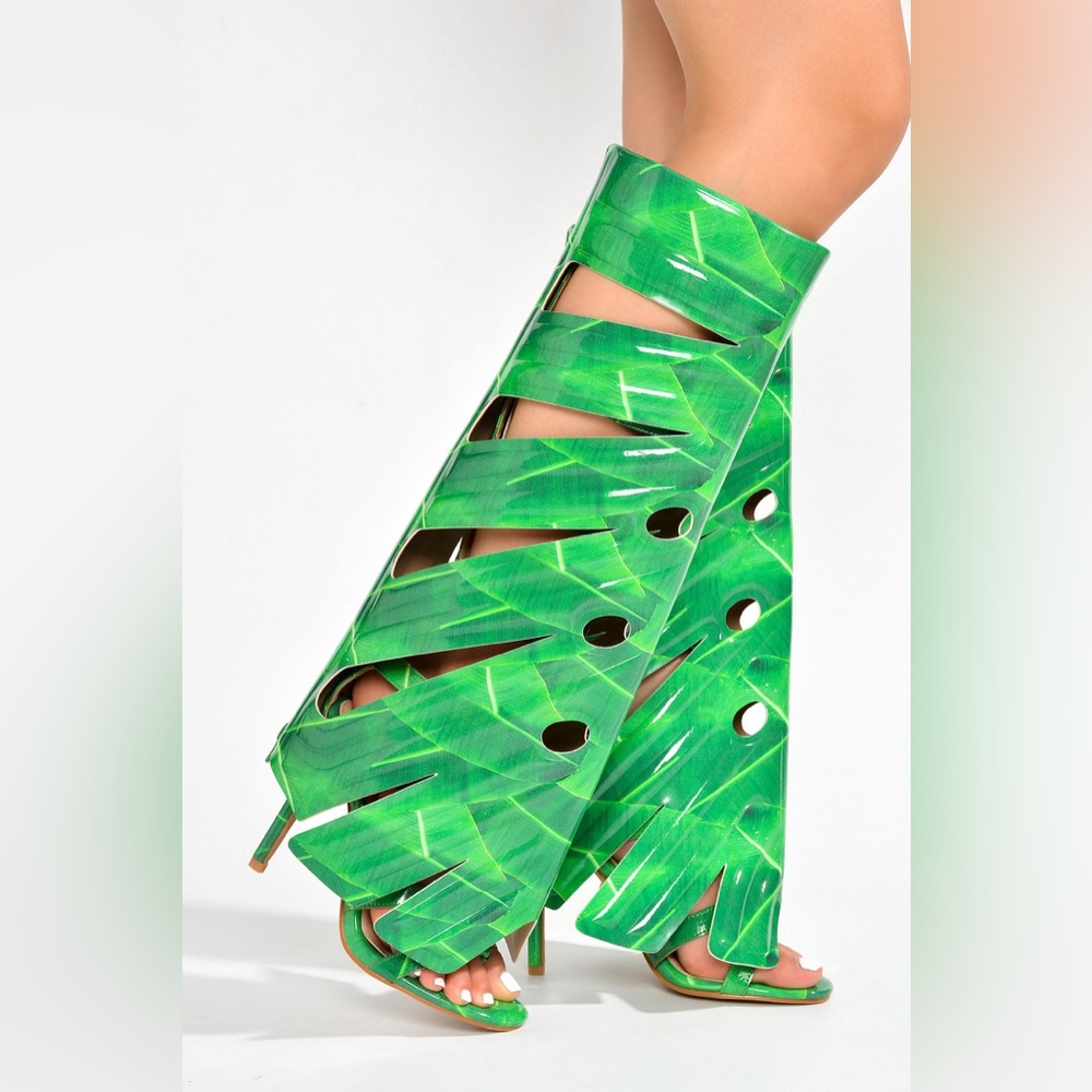 Green Leaf-Print Gladiator Sandals for Women